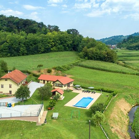 Ruralna Kuca 'Villa Zagorka' Za Odmor Sa Bazenom I Bocalistem Donja Pacetina ภายนอก รูปภาพ