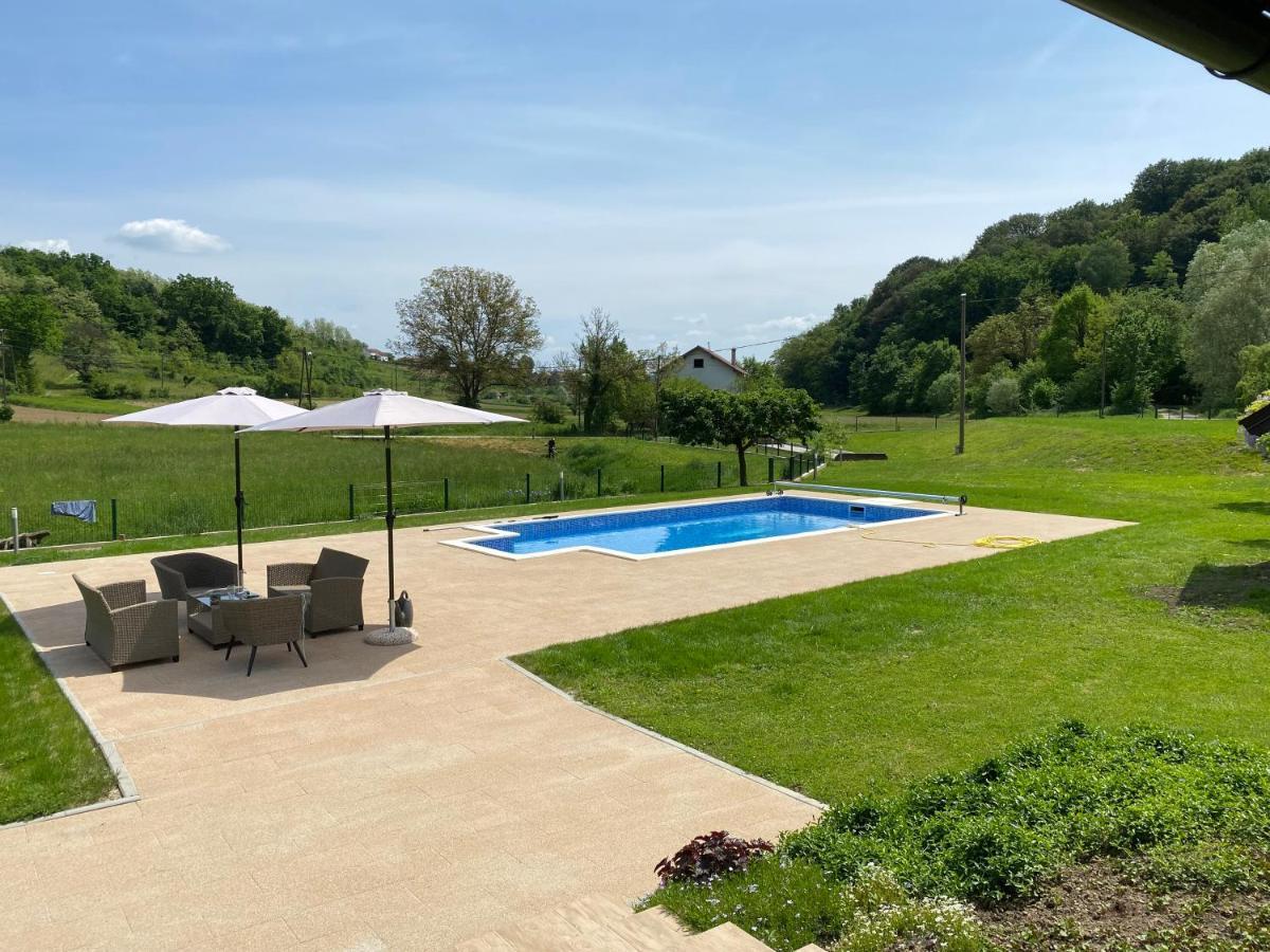 Ruralna Kuca 'Villa Zagorka' Za Odmor Sa Bazenom I Bocalistem Donja Pacetina ภายนอก รูปภาพ