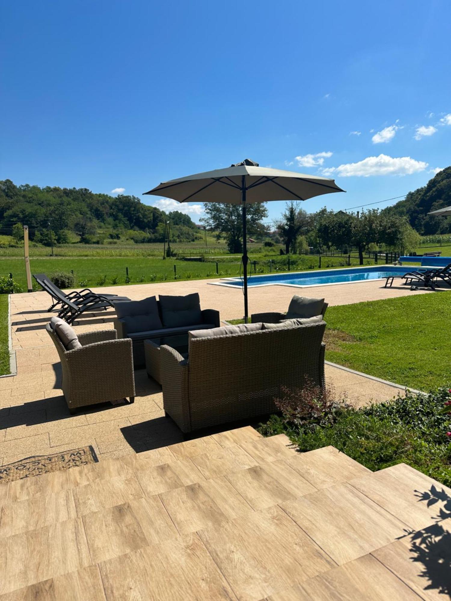 Ruralna Kuca 'Villa Zagorka' Za Odmor Sa Bazenom I Bocalistem Donja Pacetina ภายนอก รูปภาพ