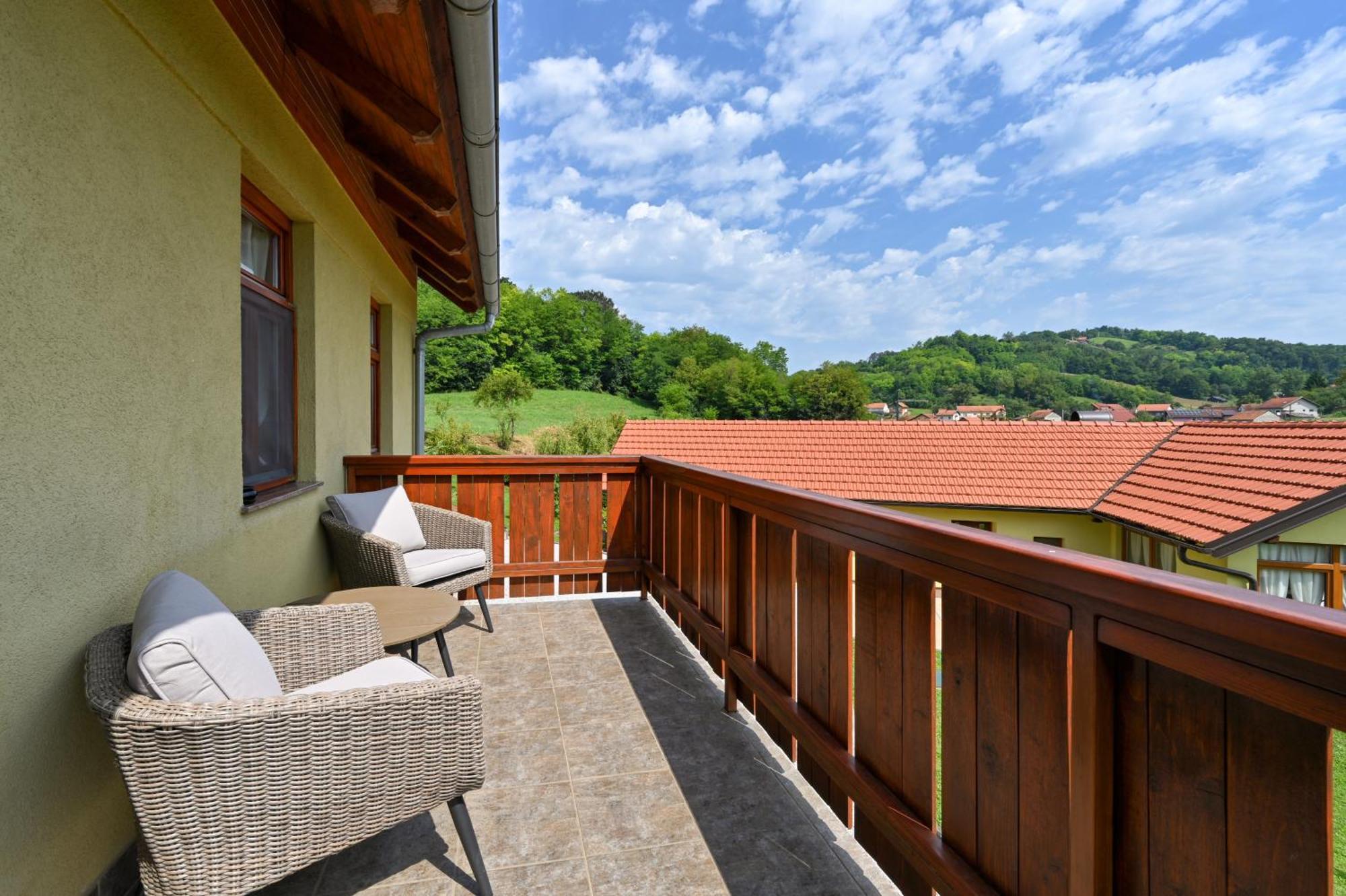 Ruralna Kuca 'Villa Zagorka' Za Odmor Sa Bazenom I Bocalistem Donja Pacetina ภายนอก รูปภาพ