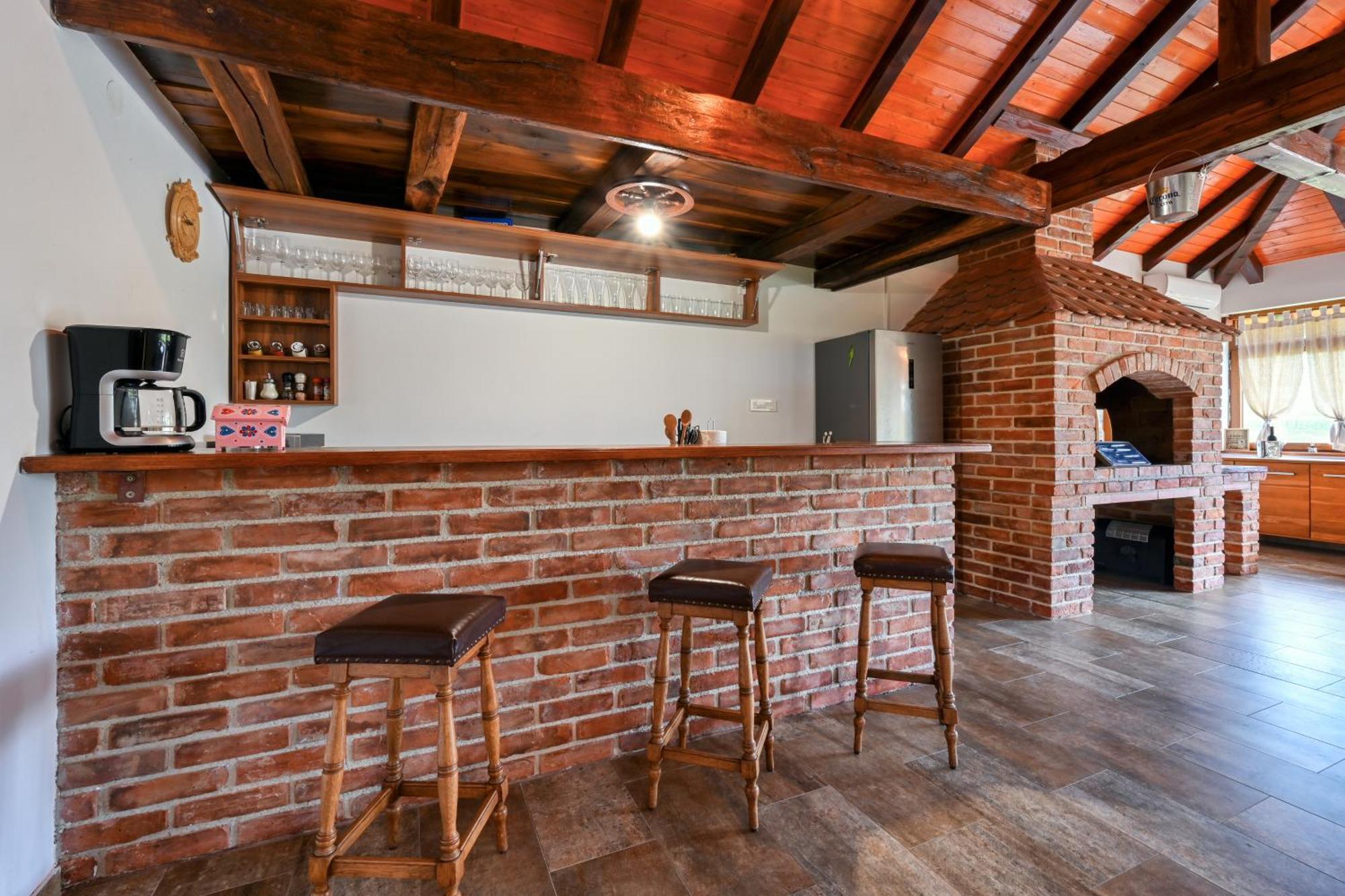 Ruralna Kuca 'Villa Zagorka' Za Odmor Sa Bazenom I Bocalistem Donja Pacetina ภายนอก รูปภาพ